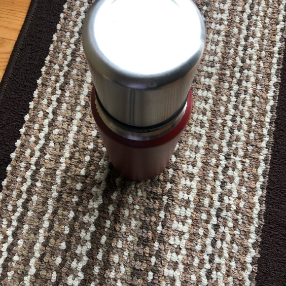 YETI Maroon and Silver Stainless Steel Bottle 48 Oz - Picture 9 of 11
